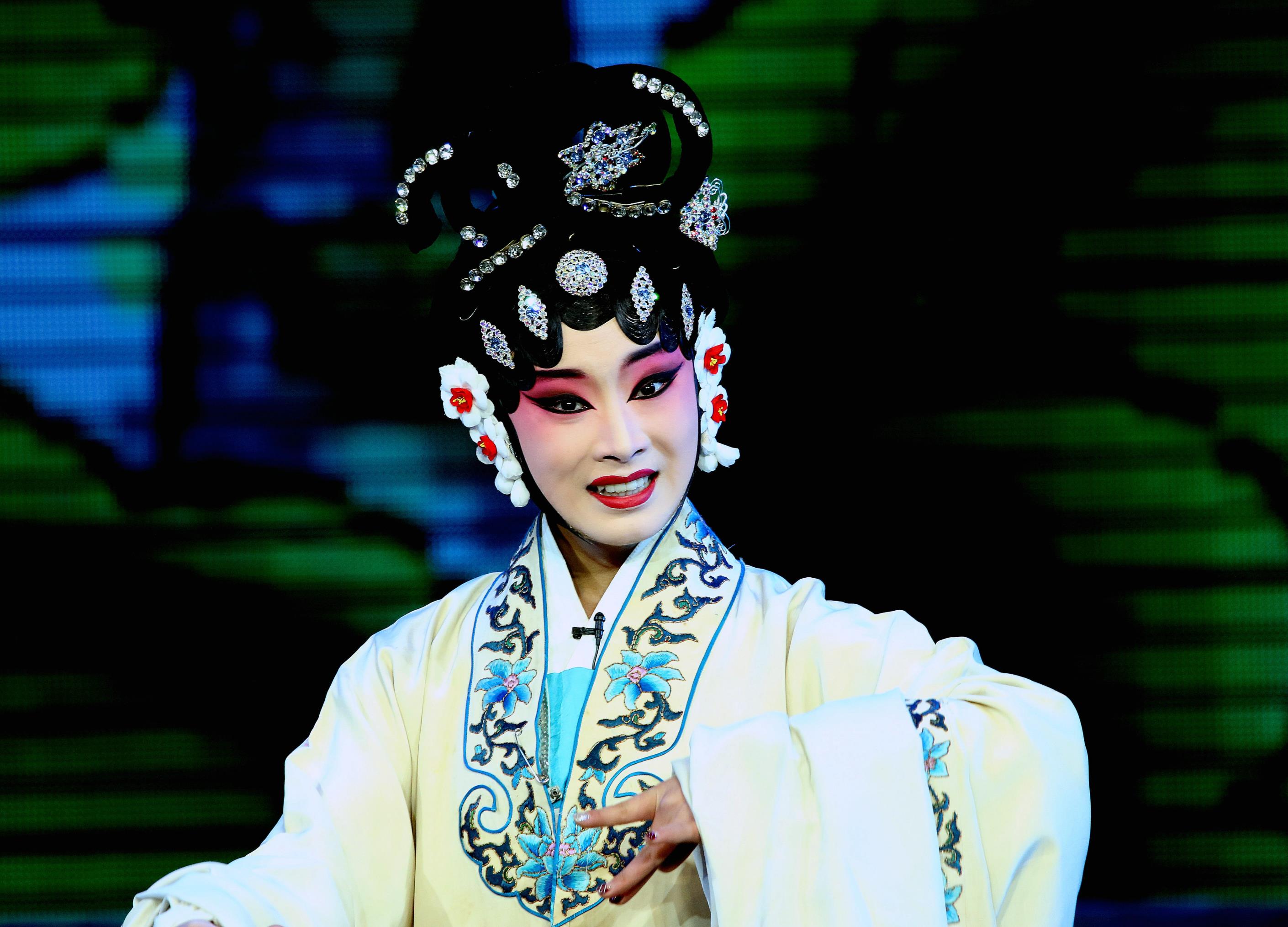 69 中国川剧 69 成川院:端阳惊变             白蛇-----李玲琳饰