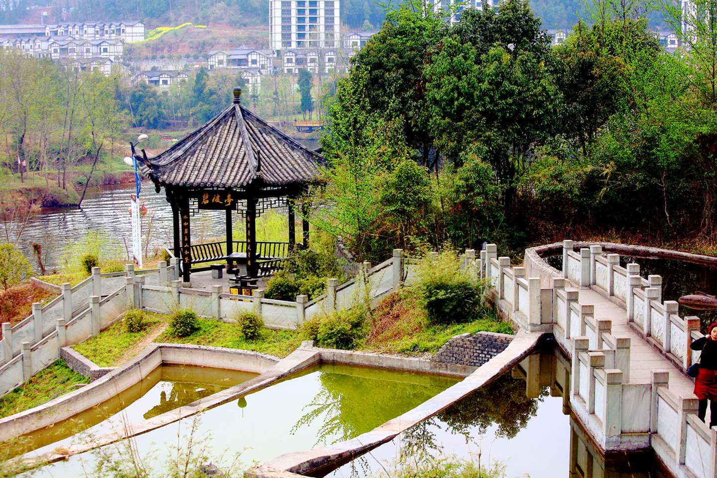 青山绿水游人醉 春风拂面花草香【平昌驷马水乡游拍 巴中市徒步运动