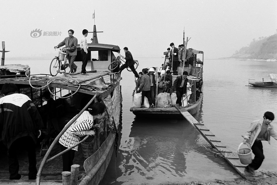 南充嘉陵江上老照片