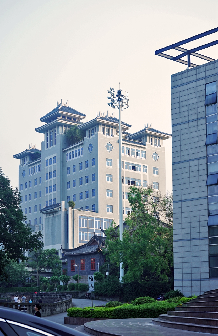 我在重庆大学老校区边走边拍