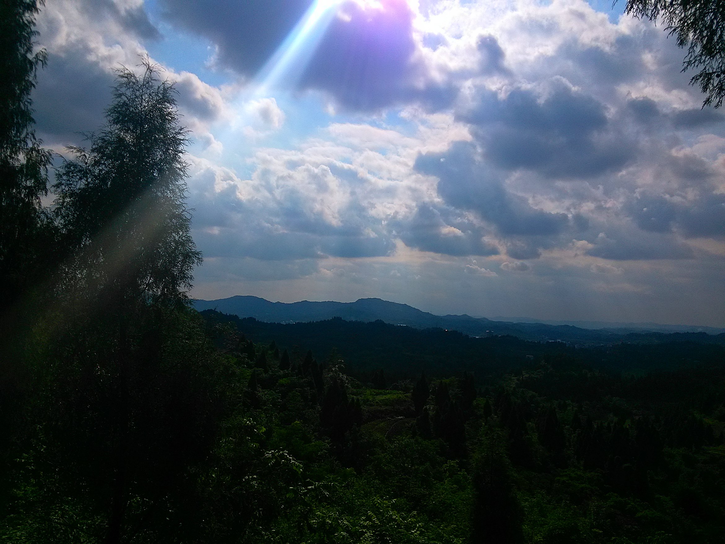 晴阴交错初夏凉 一程山水驻心上(5月28下午骑行星火杨家转锦屏)