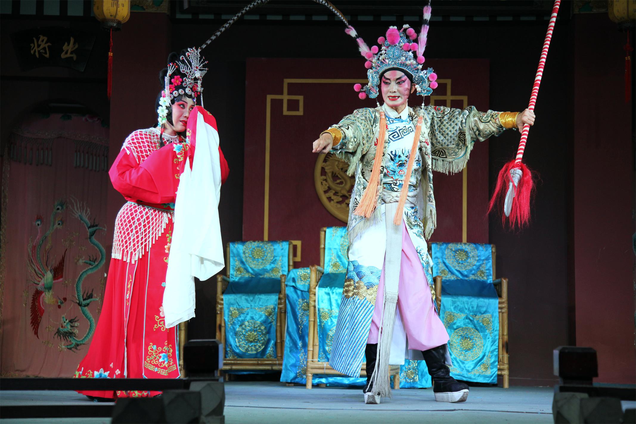 董金凤,陈家新,唐小平:《凤仪亭》 剧照