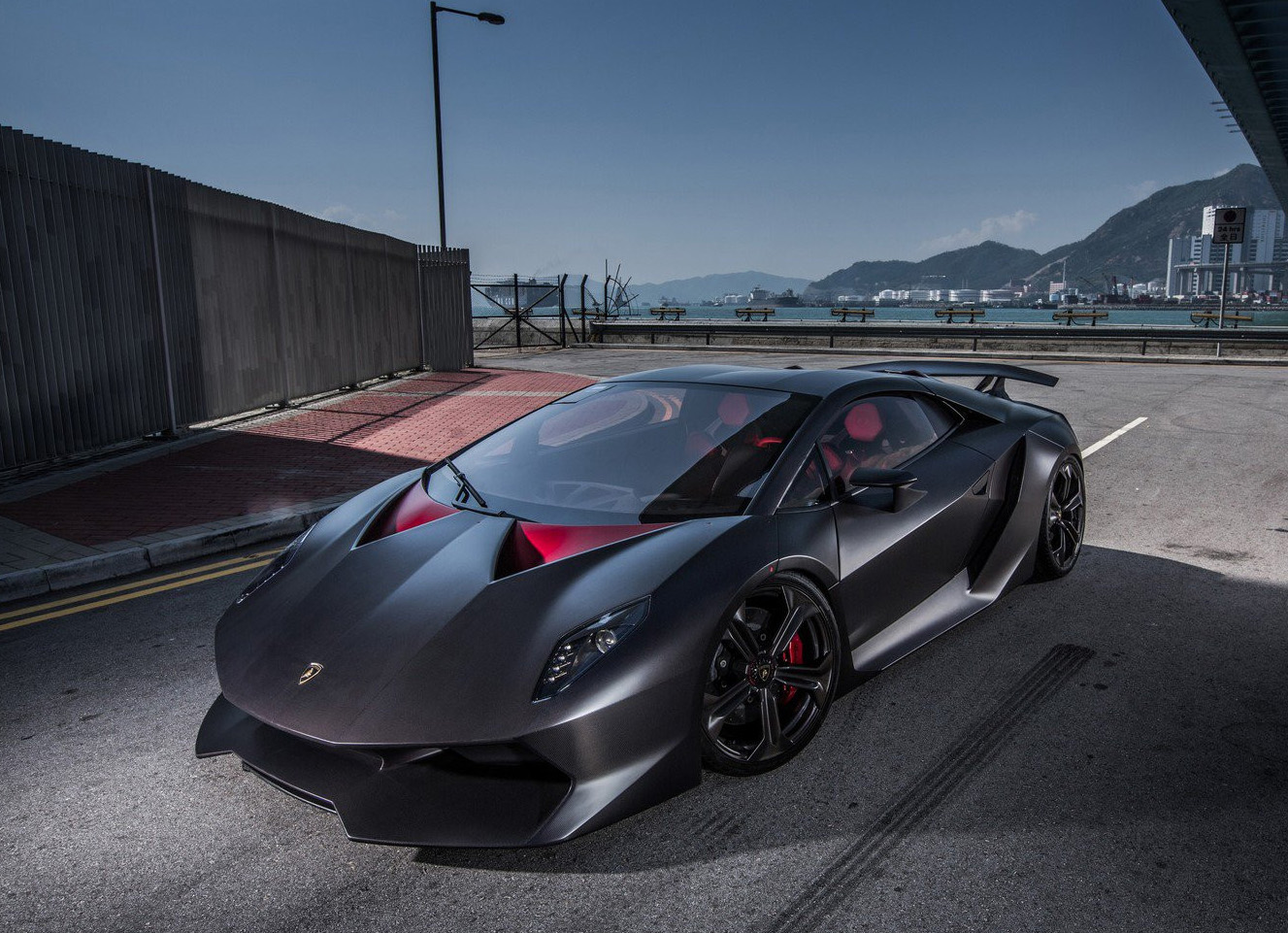 限量版跑车兰博基尼sesto elemento [20p]