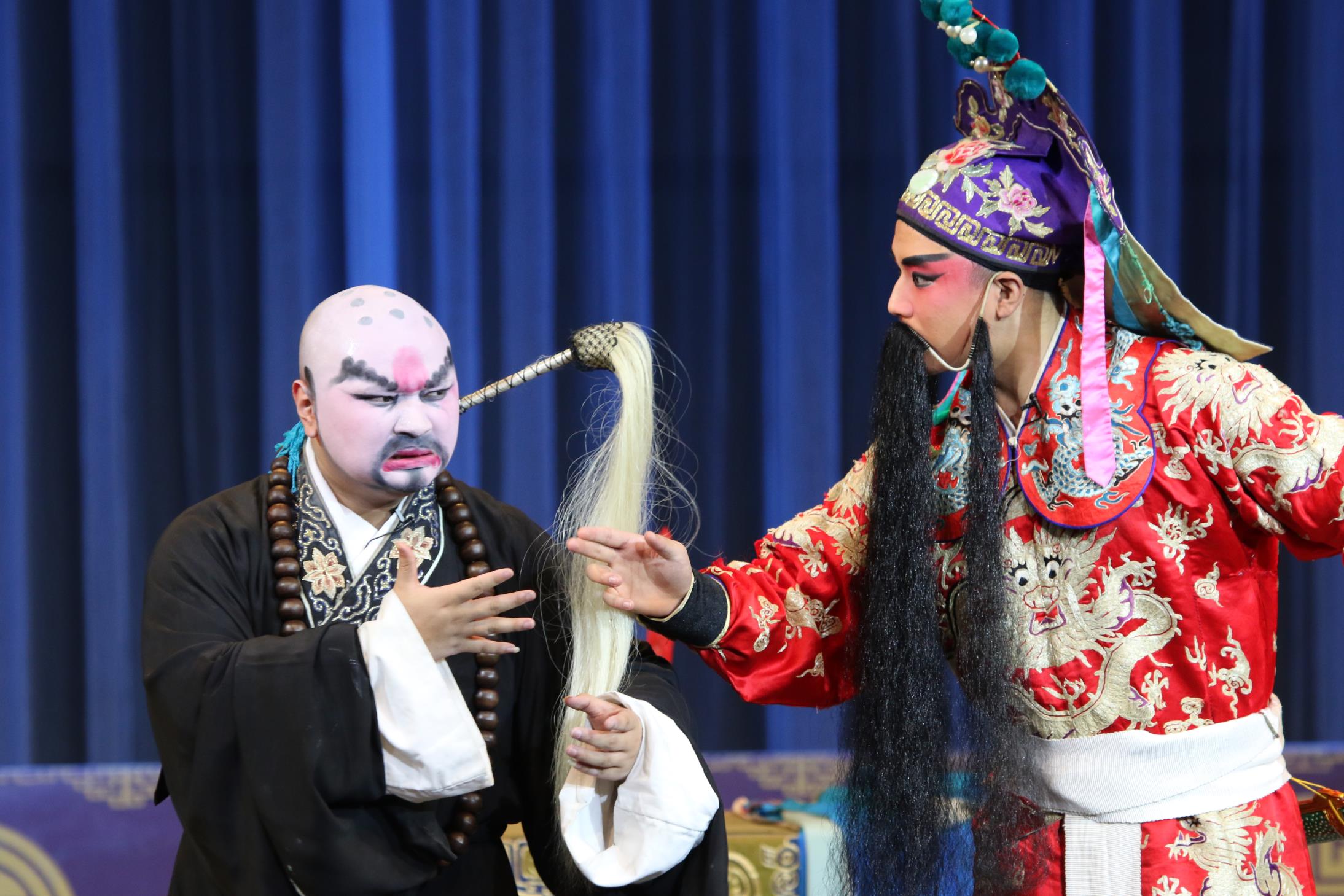 续发成川院学员毕业演,出之《五台会兄》图片