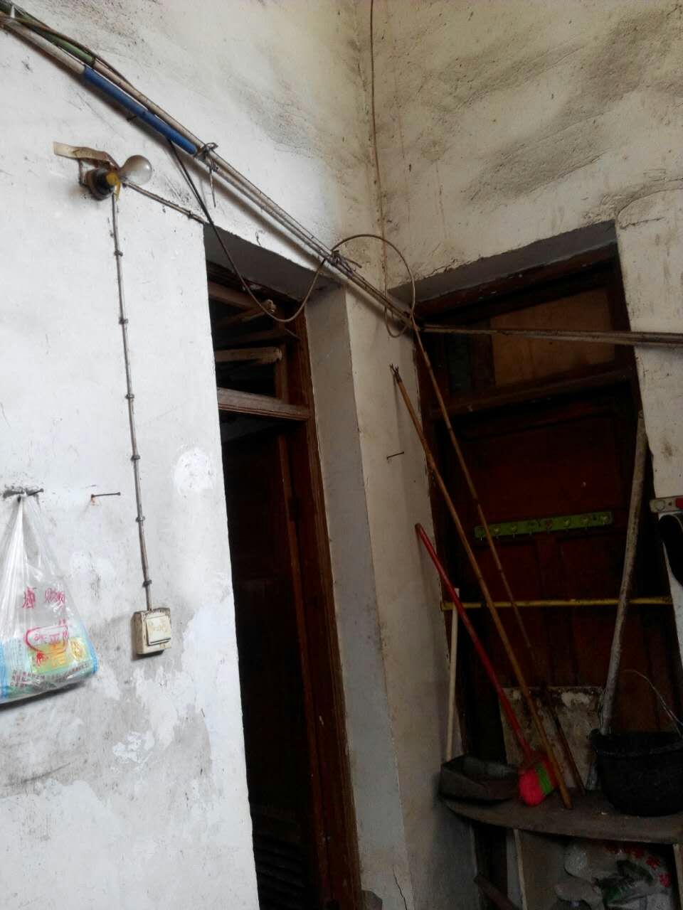 小房改群租房危害大,希望有关部门管一管