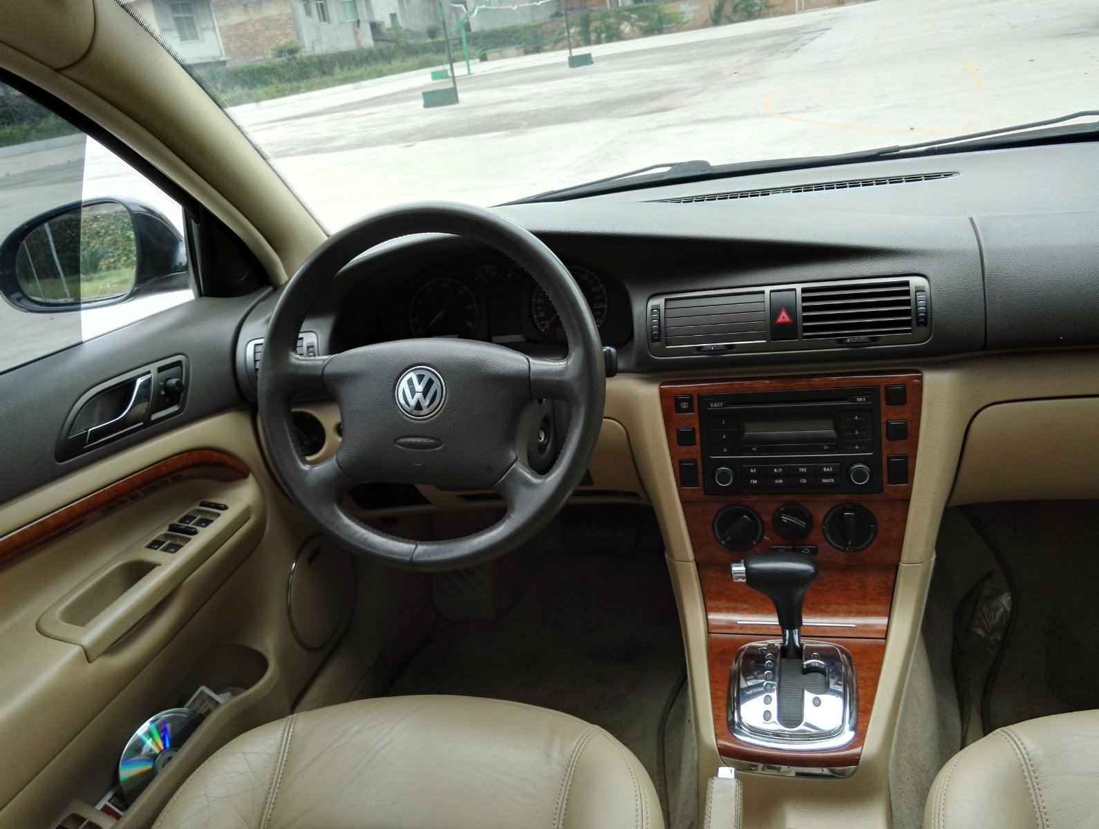 出售06款帕萨特领驭1.8t手自一体价格4.28万