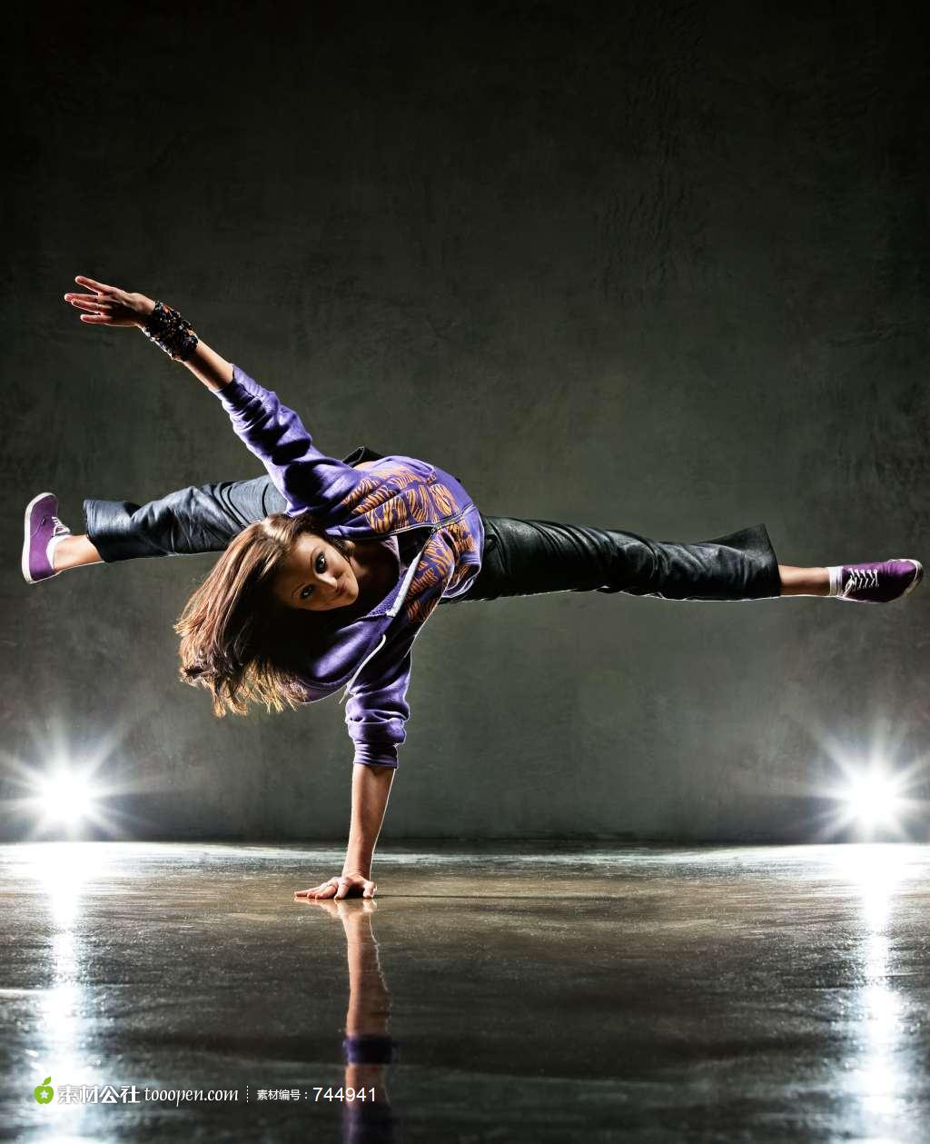 弄 潮 儿 (配图 宋树初)