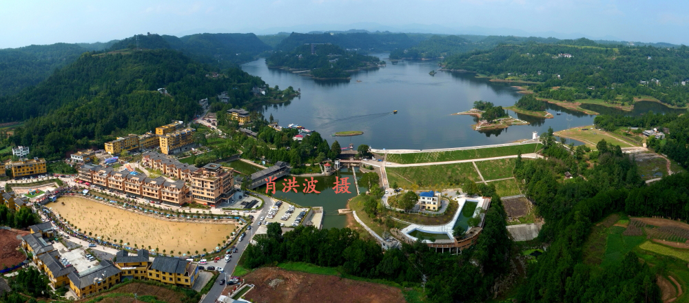 首届鱼王争霸赛取得圆满成功