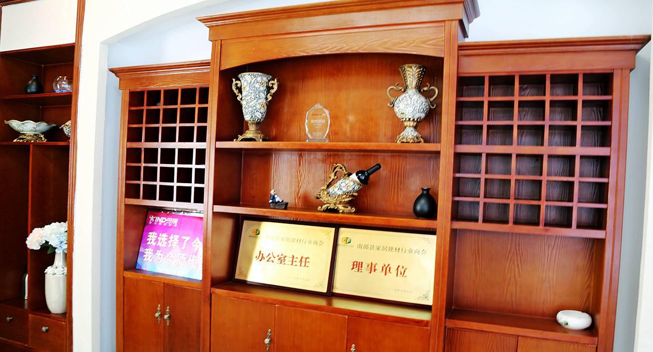 南部县五金建材城又添一景:今顶集成吊顶