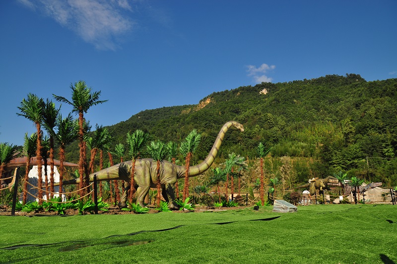 去白鹿恐龙展露营看恐龙下河摸鱼,巴适!