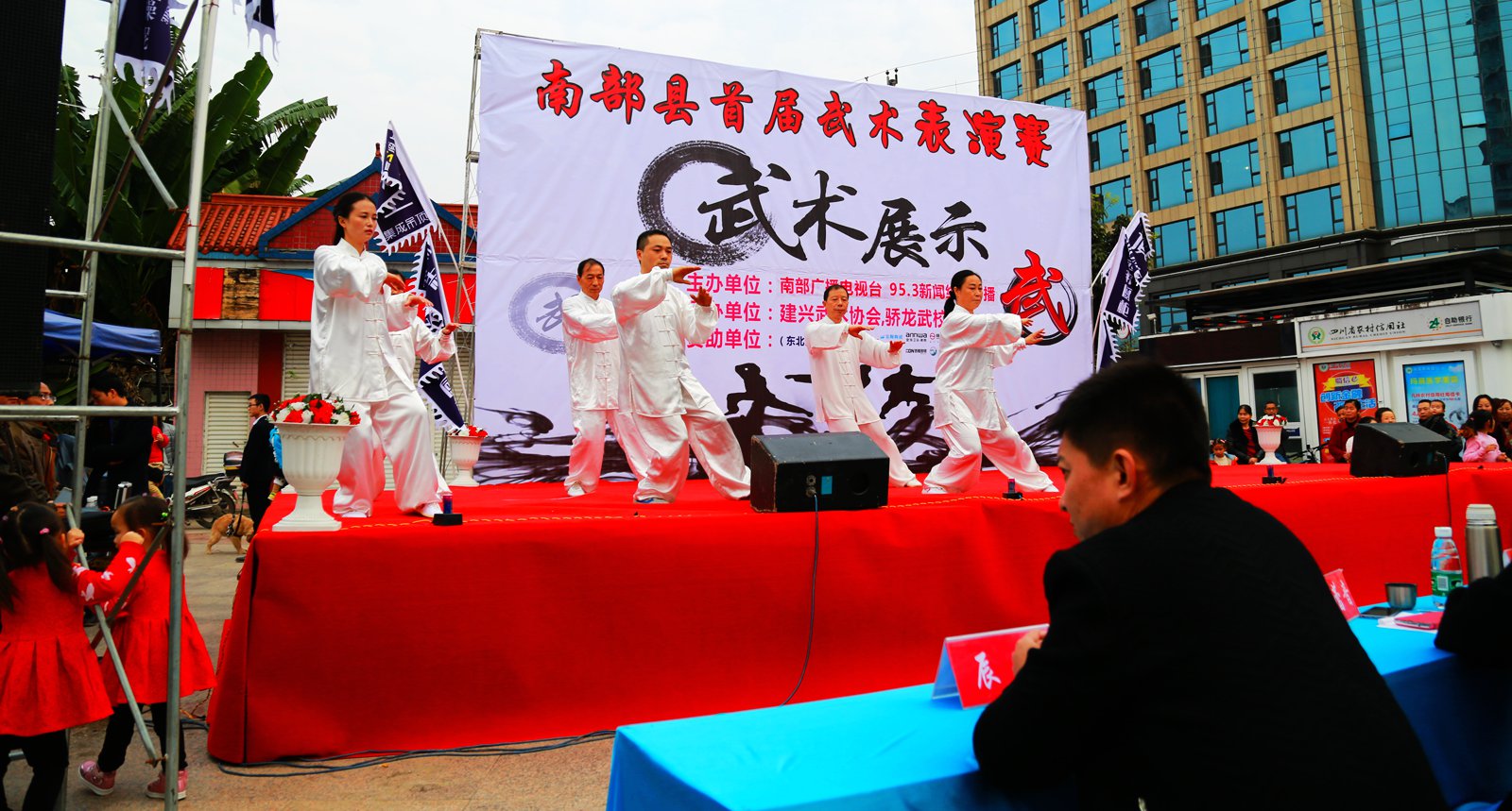 S98A3872_.jpg