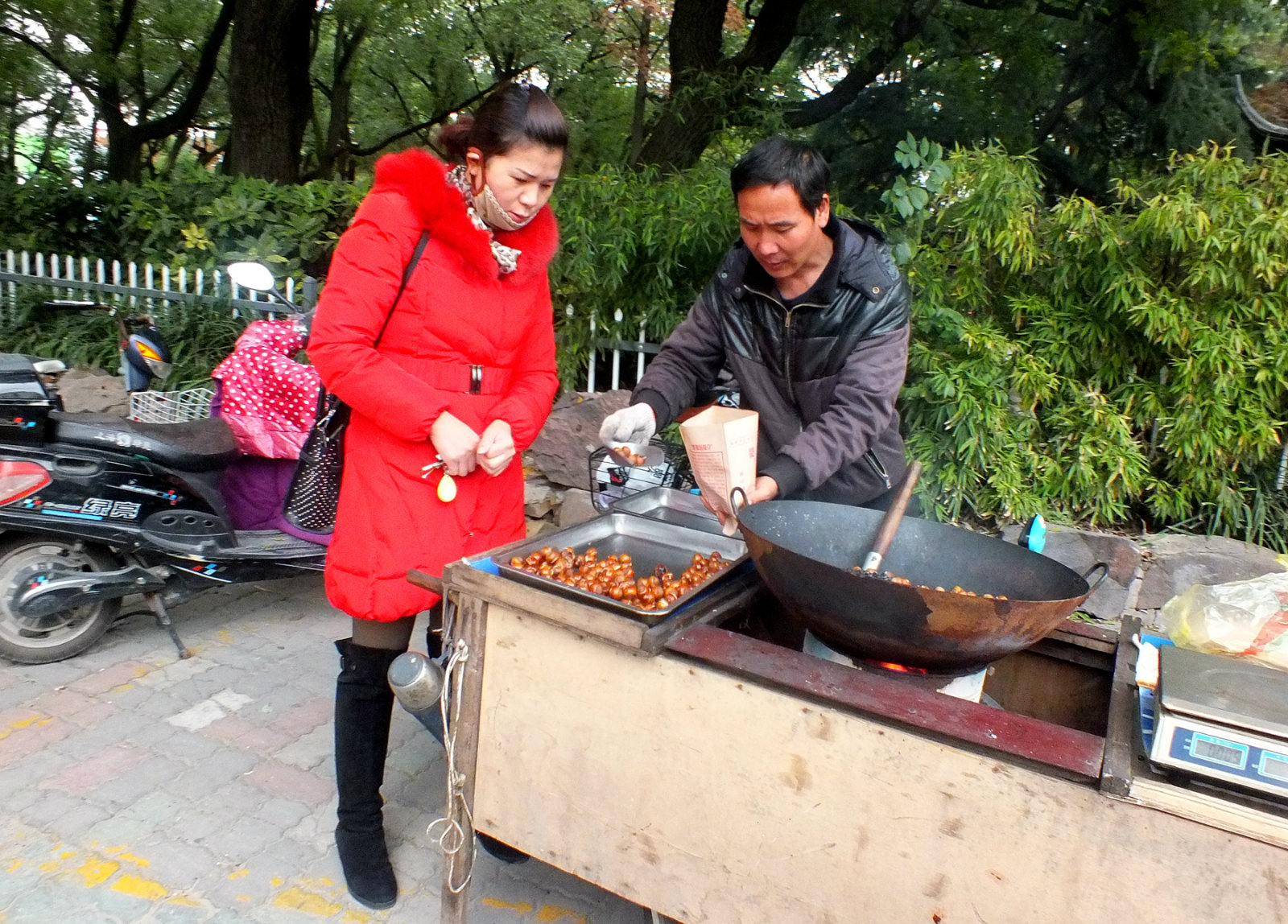 (实拍组图)走在路上的幸福中国人之三十七