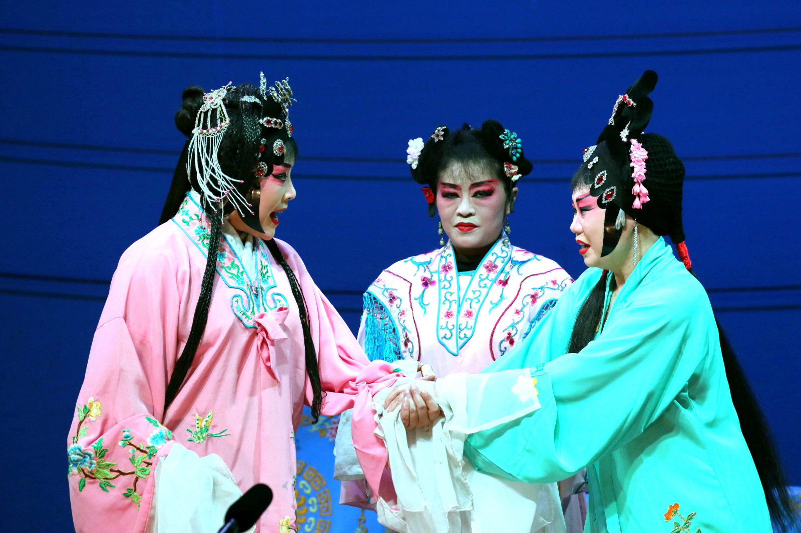 振兴川剧团唐春菊宋娜尤二姐吞金剧照