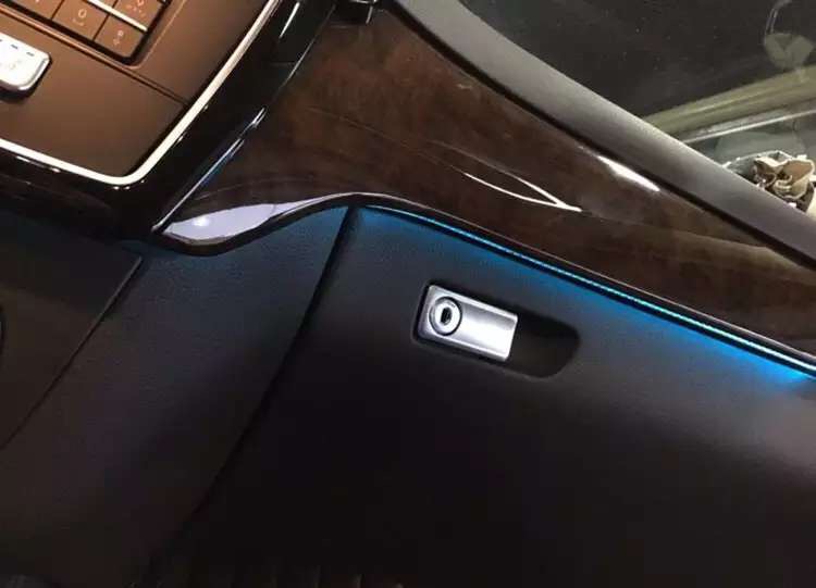 [车友会] 全国车友奔驰gls400安装氛围灯和哈曼卡顿