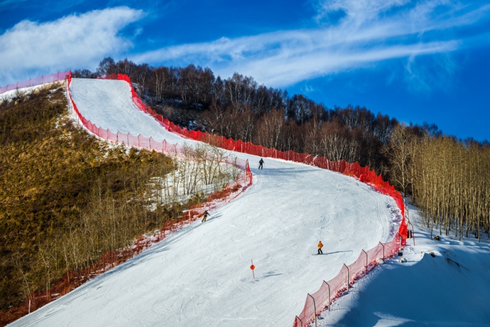冬奥会雪山滑道图片