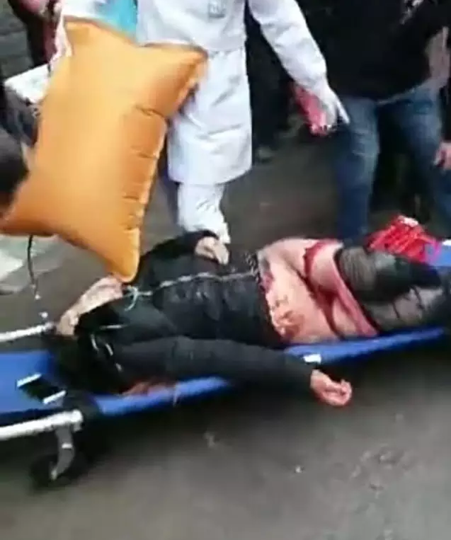 西充东门桥厕所一起杀人事件,凶手自杀,现场女人肠子都流出来了!