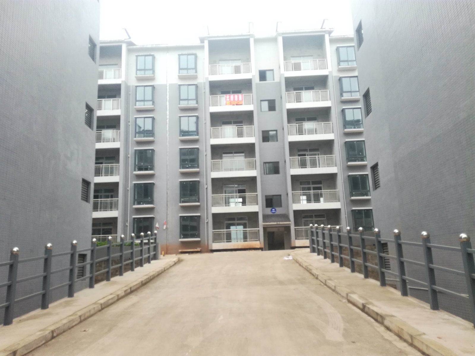 185157vvdd0elplace0l11.jpg