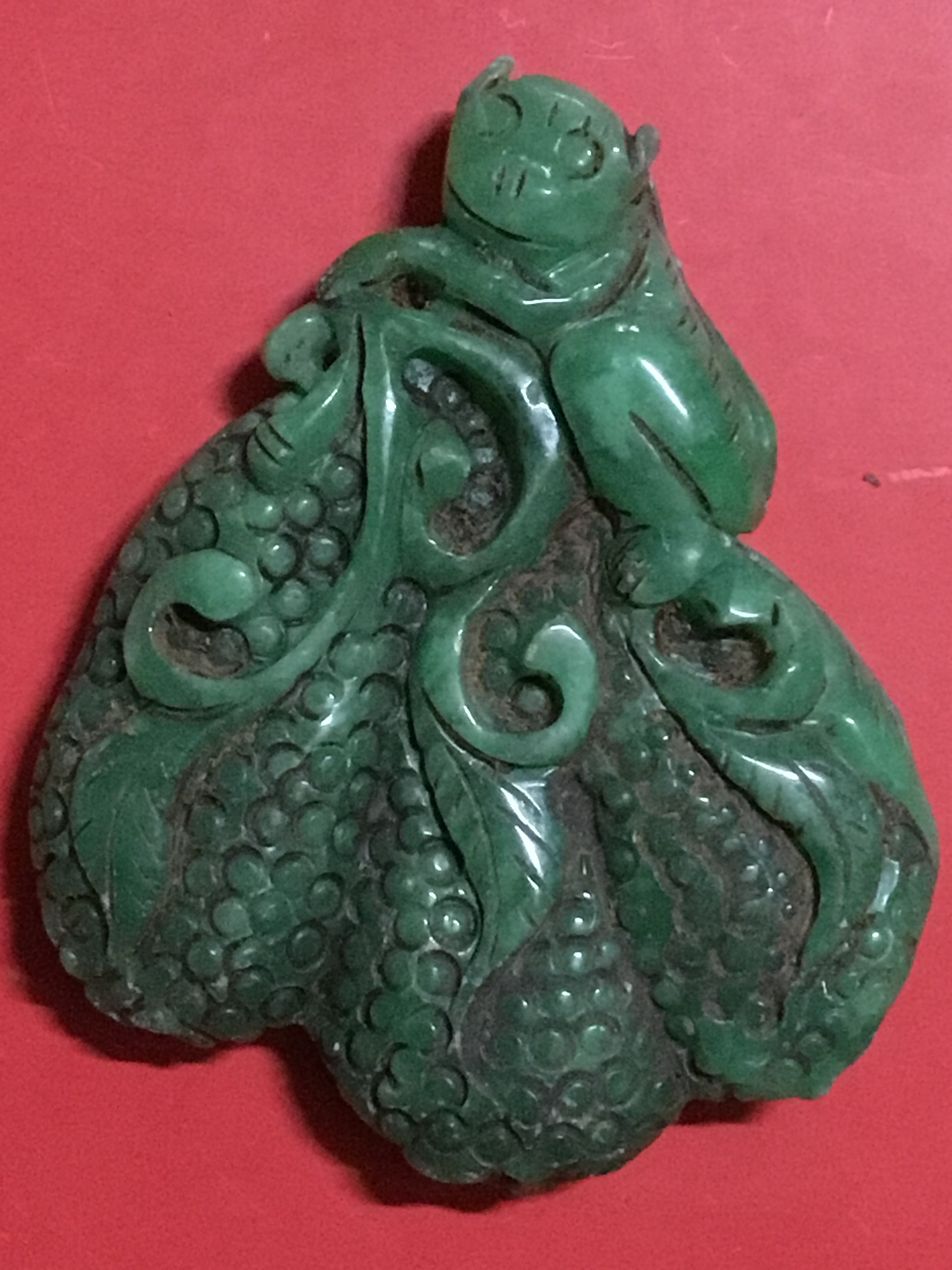 清菠菜绿福瓜猴翡翠挂件包浆美品罕珍