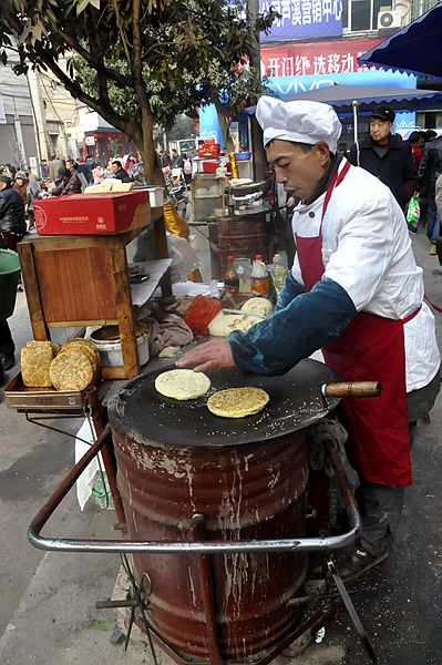 李家锅盔图片