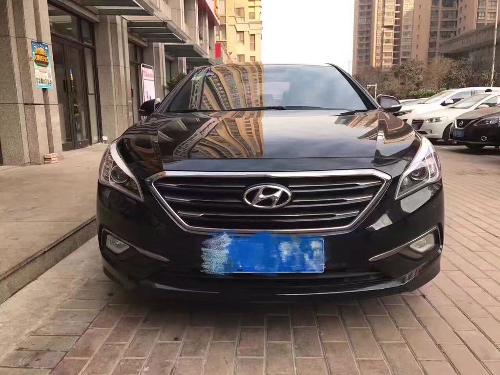 出一台二手索纳塔九代1.6t自动智能型