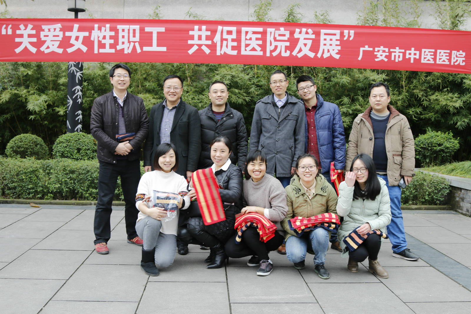 212807mveagzgl8zd9bdap.jpg