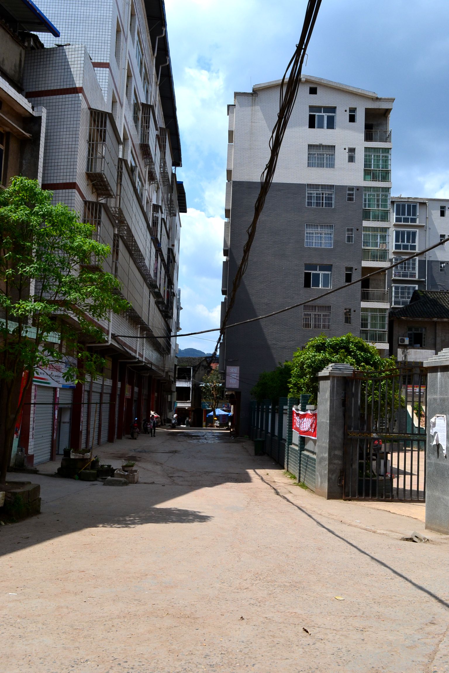 星火老旧街道走一走 再去高速巴南广出口