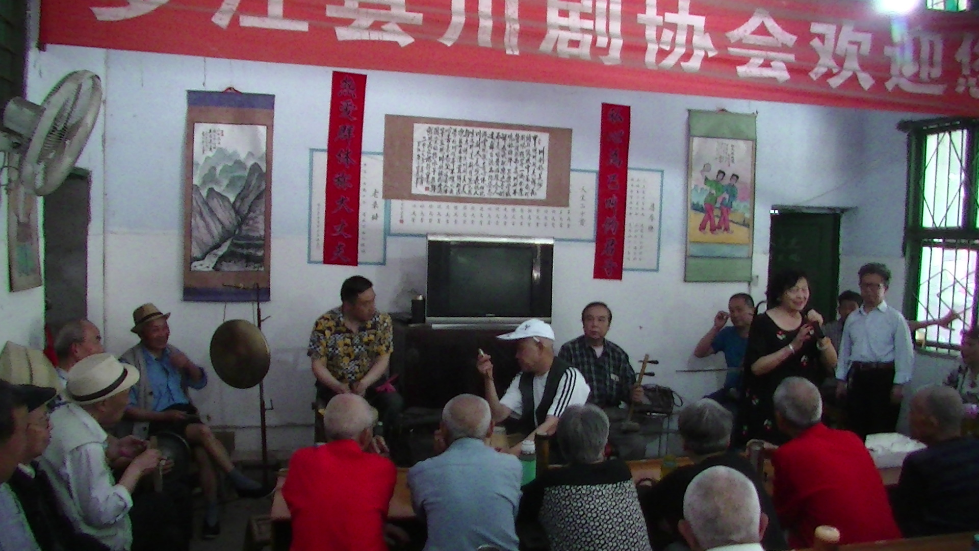 罗江县川剧协会特邀绵阳著名琴师演奏 坐唱《受禅台》