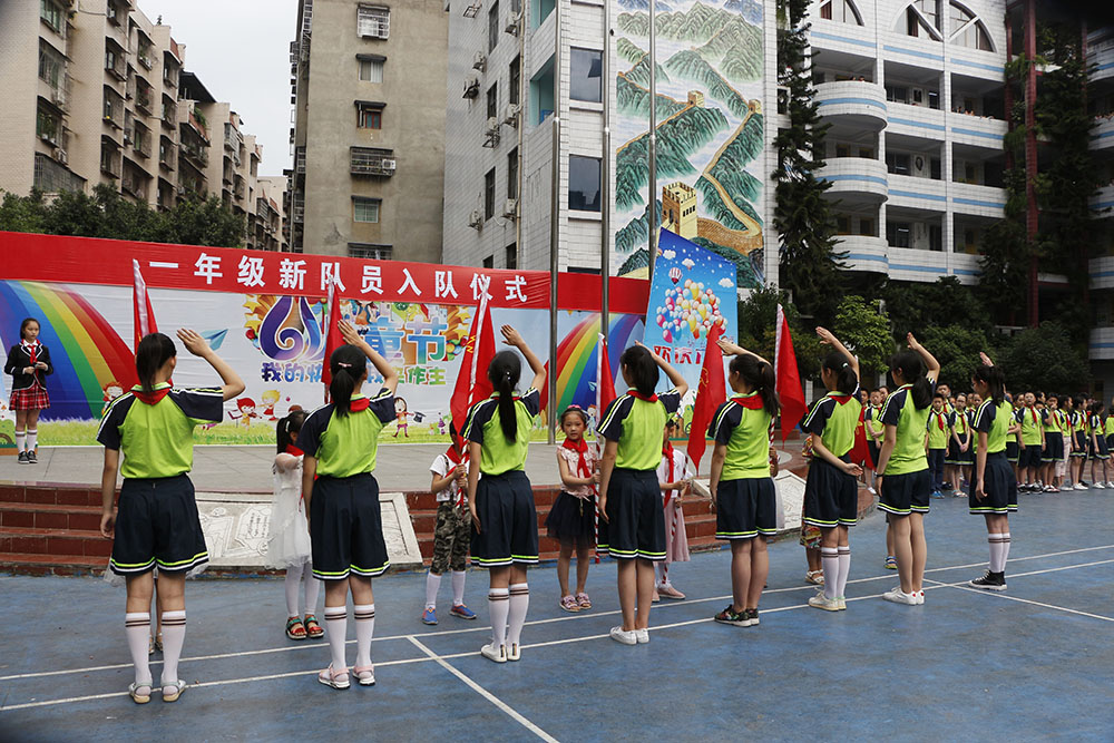 南部县第二小学图片