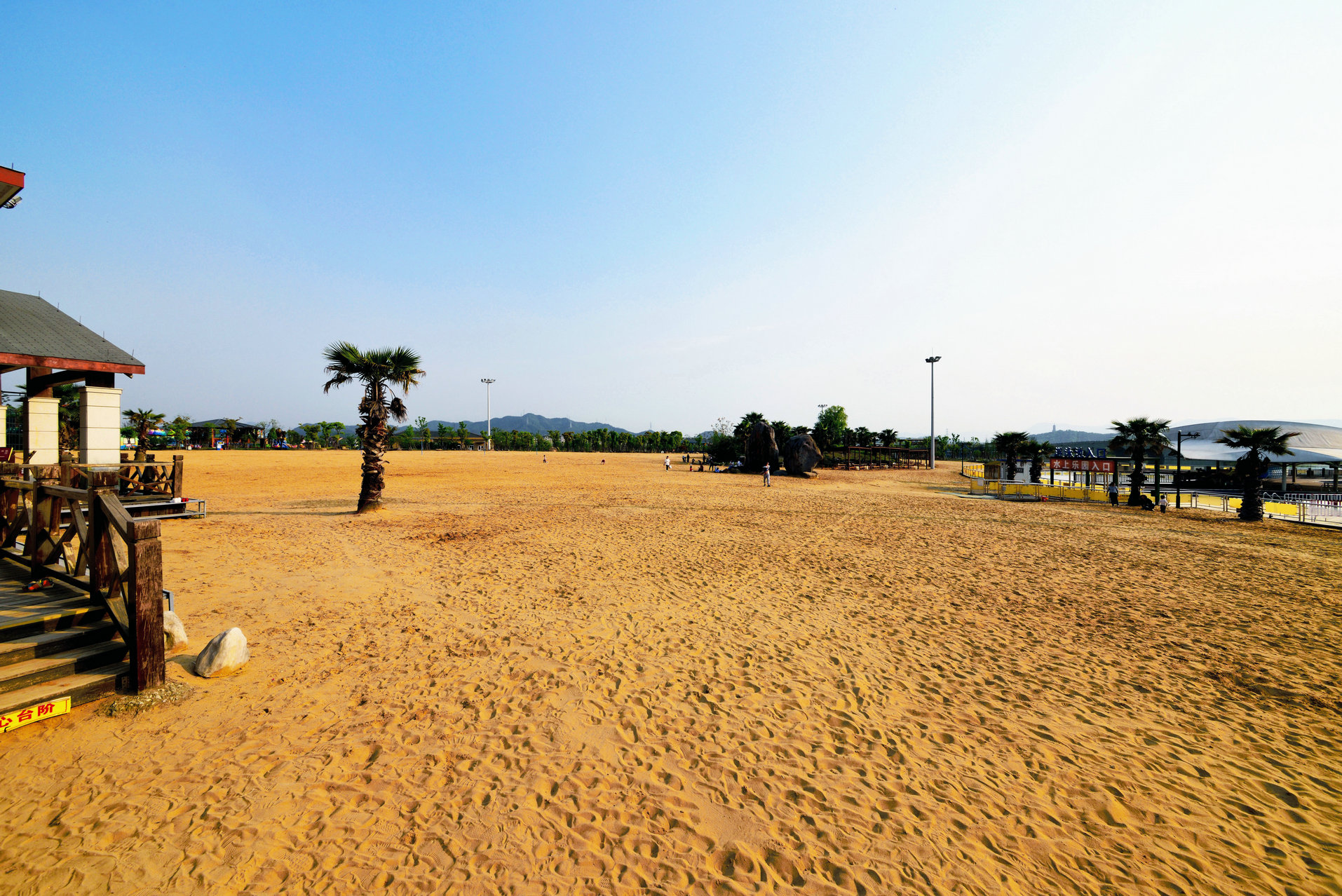 杭州之我色43-湘湖:沙滩无海浪 草原有高山