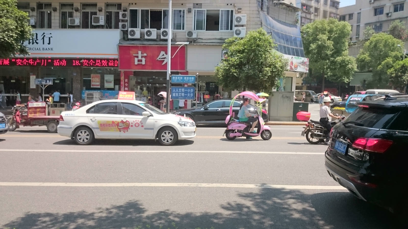 151604h2qofo2h3h8708q2.jpg