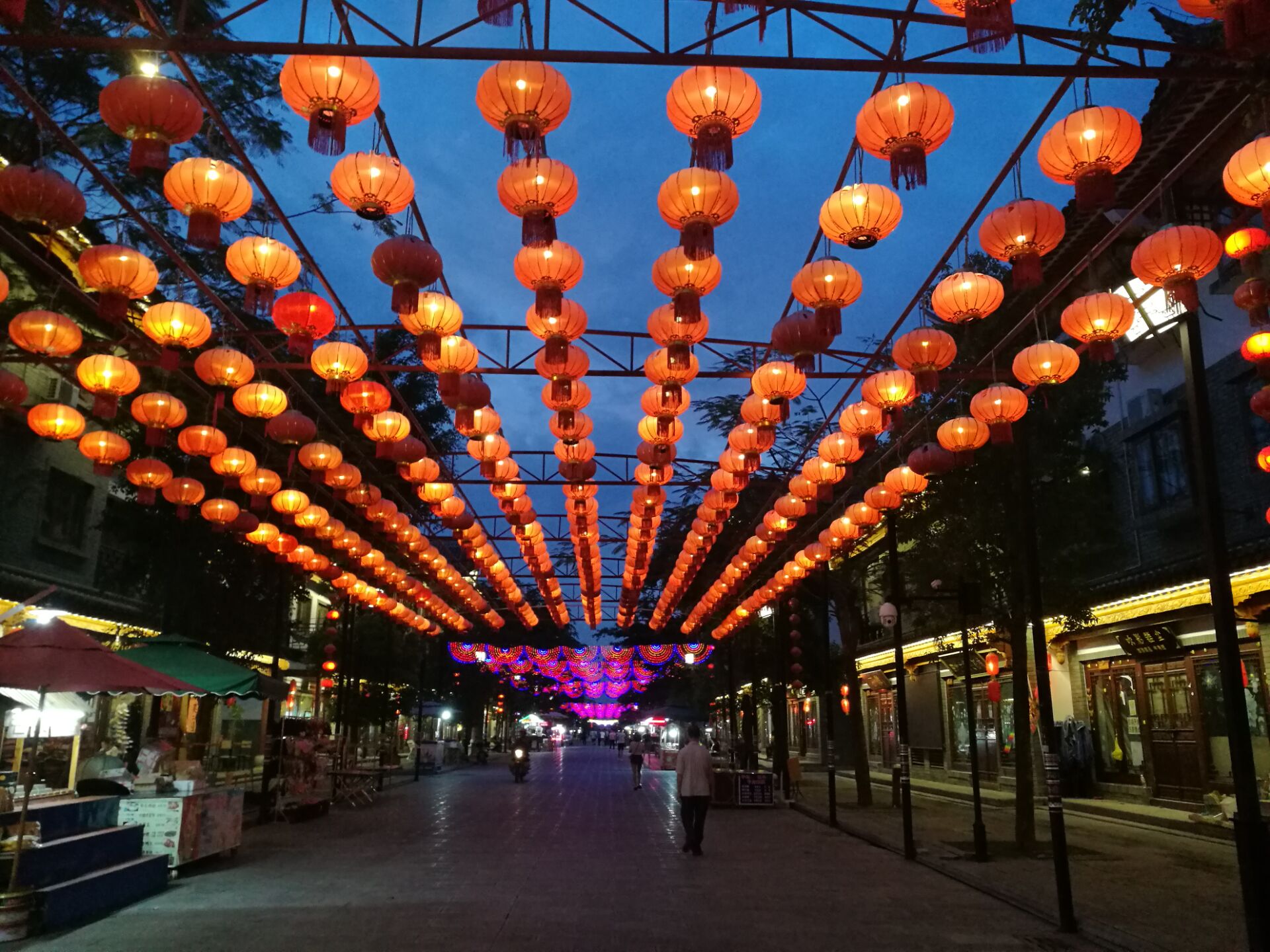 田州古城夜景图片