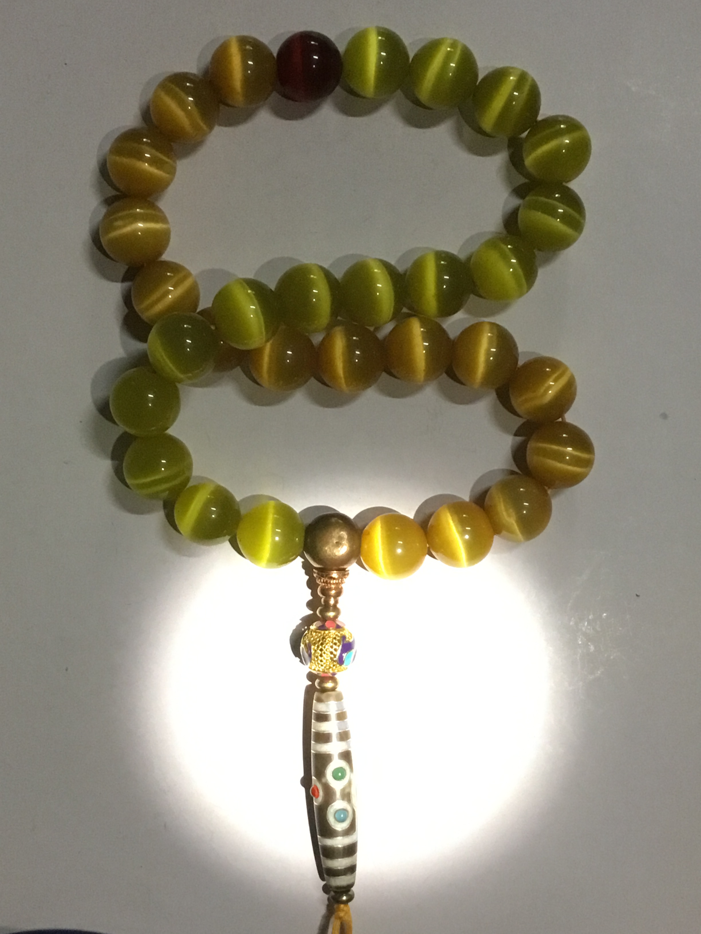 明斯里兰卡黄猫眼宝石珠30粒配清嵌红绿宝石六眼天珠佩戴珠串孤品仅见
