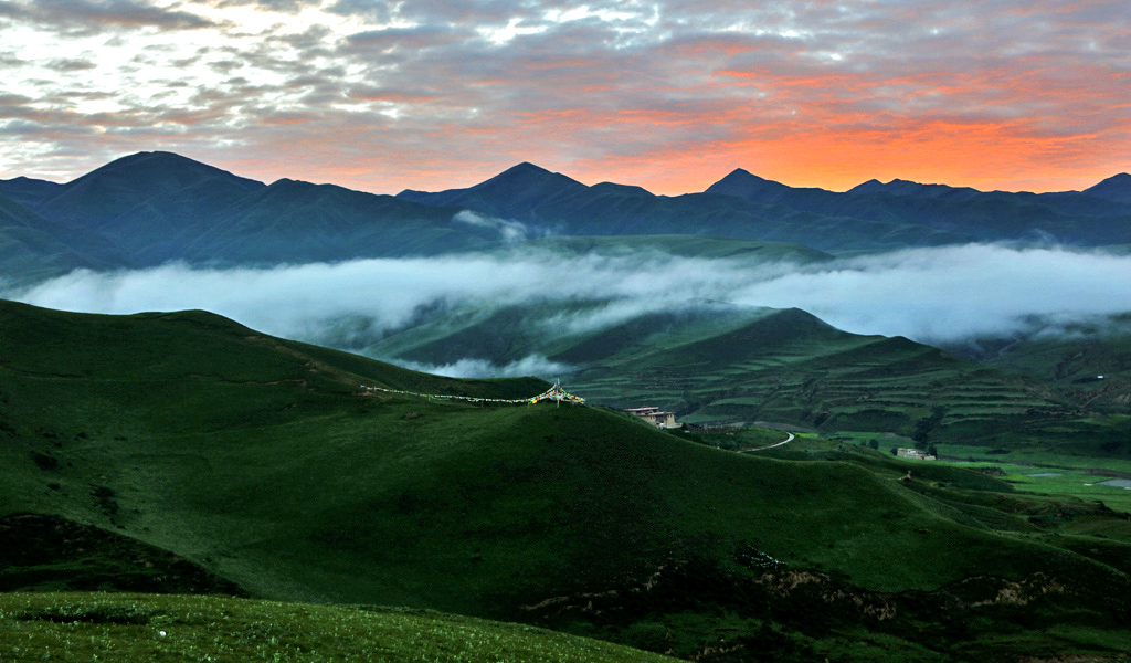 阿坝风光，没有夏天的地方 (4).JPG