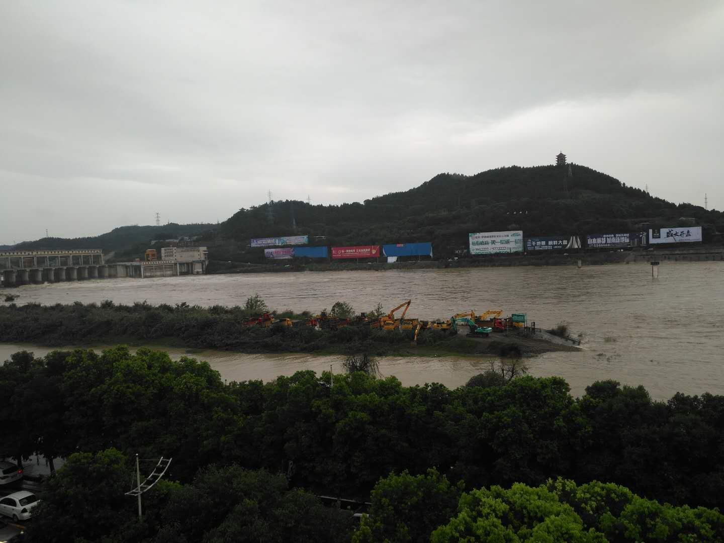 mmexport1507606453650.jpg
