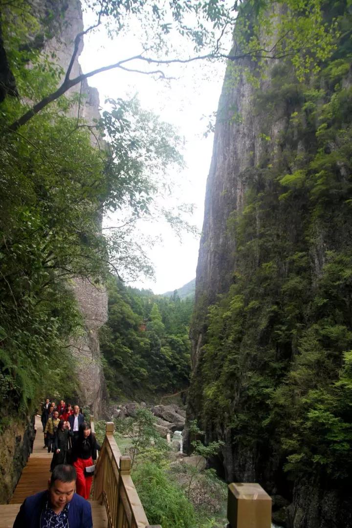 光霧山紅葉節—小巫峽景區遊玩攻略!