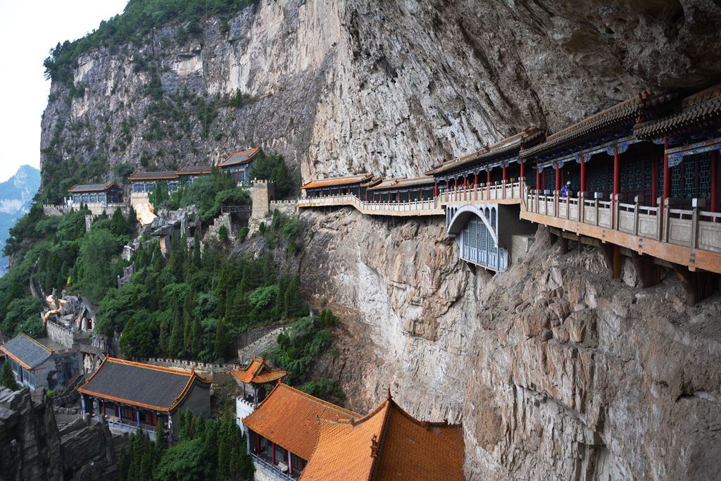 山西介休绵山之云中栈道-天桥游览区风光