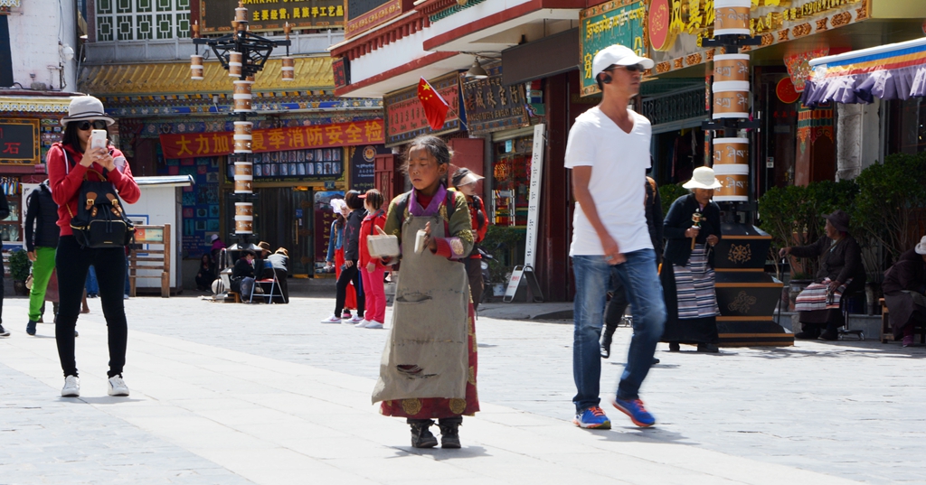 藏民全身图片图片