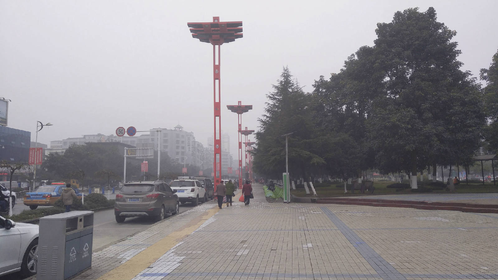 岳池的灯 (3).jpg
