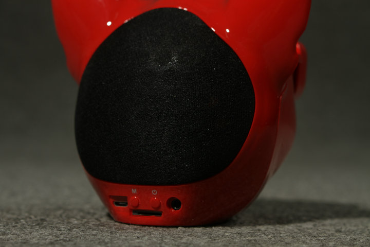 闲置转让全新 jarre aerobull斗牛犬狗头无线蓝牙音箱,6个颜色任选!