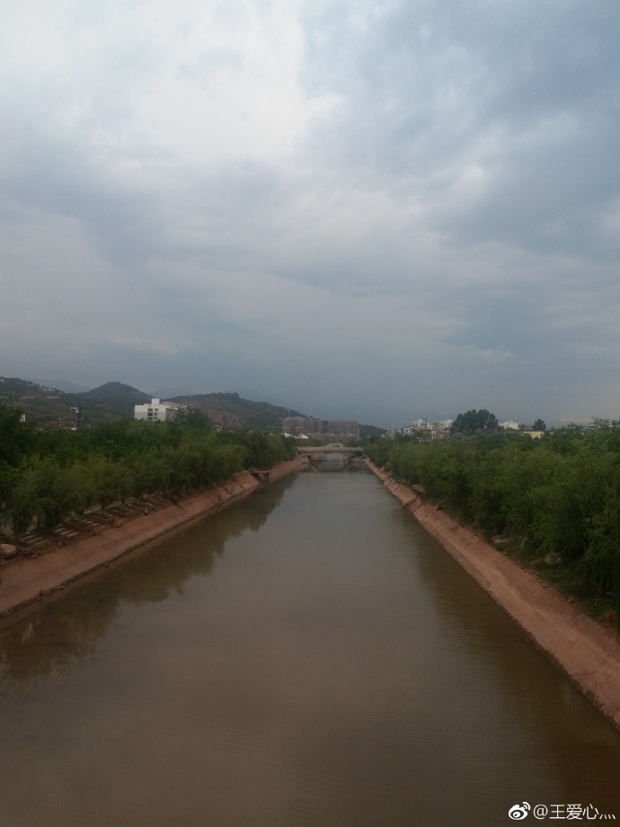 005Rruz9gy1frgweowv72j32e036oe82.jpg