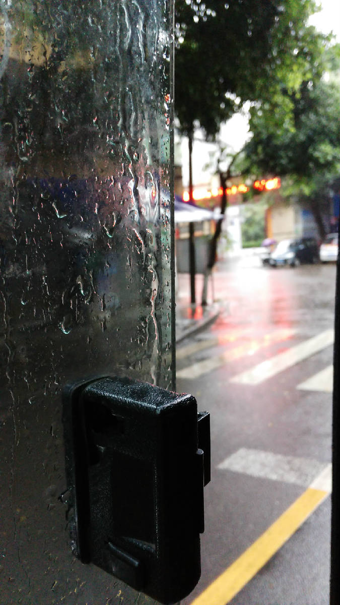 雨滴.jpg