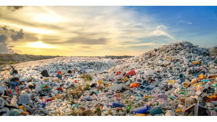Plastic-waste-shutterstock_426187984-72dpi.jpg