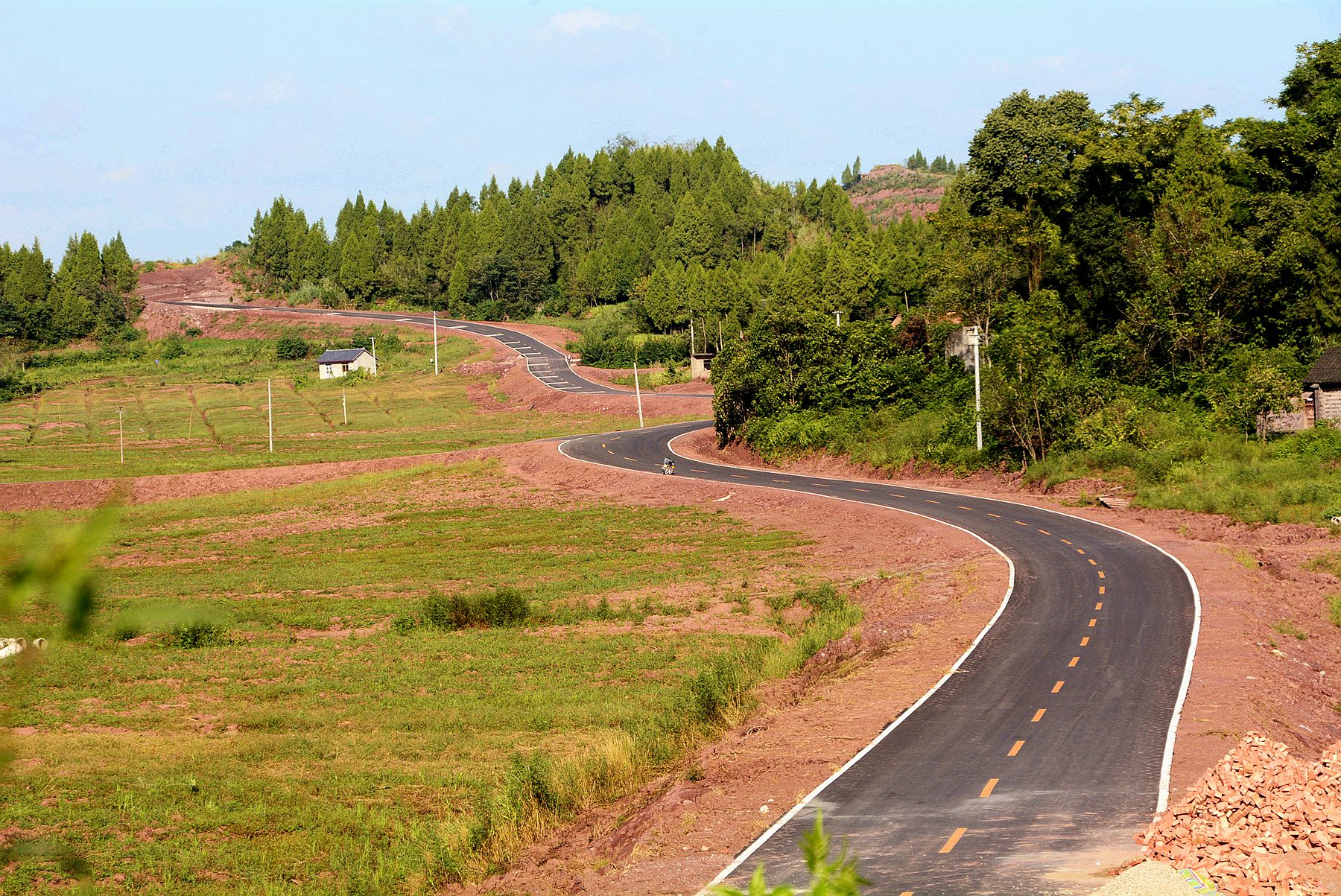 打造营山的"66号公路-丰产至法堂农业产业园道路