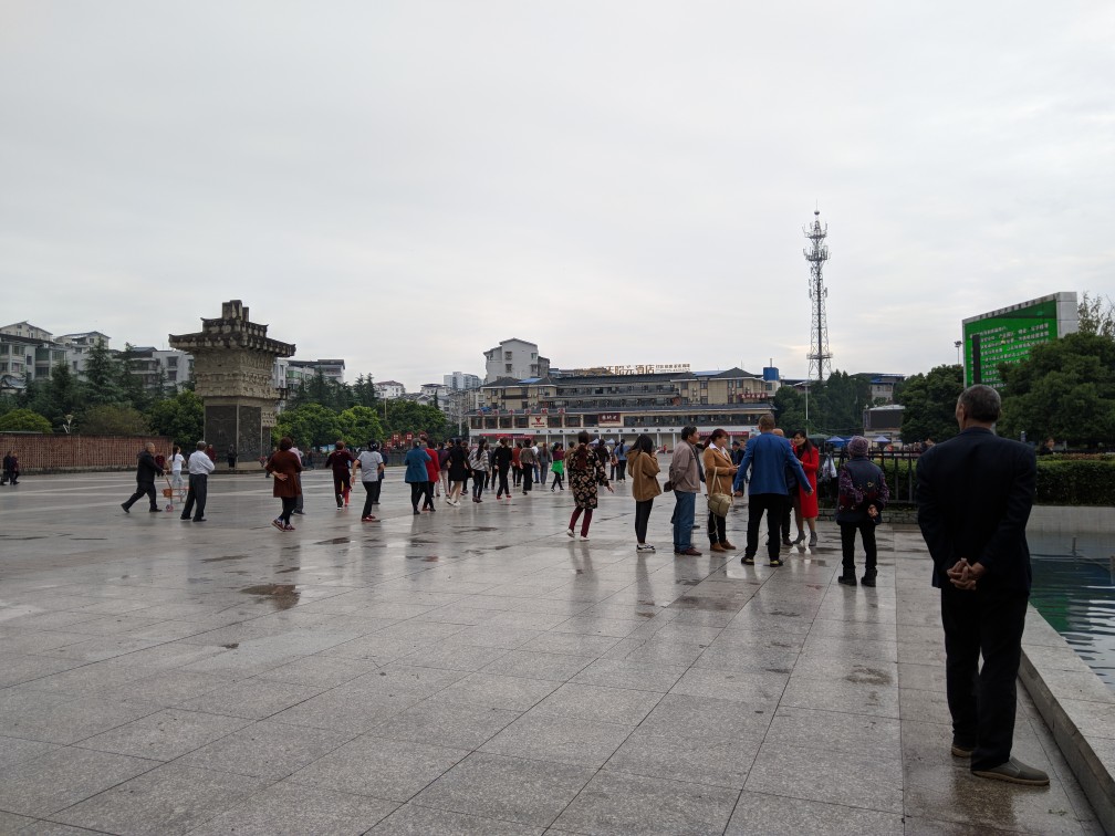 国庆,纪信广场一角