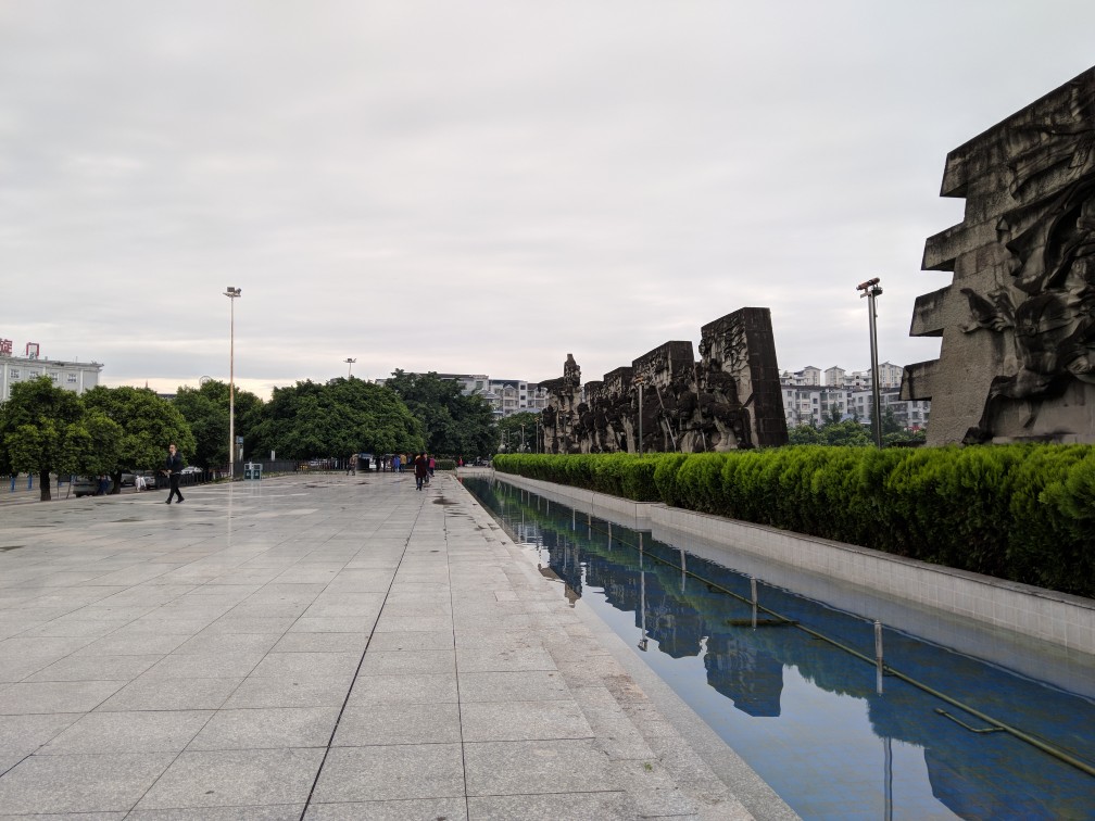 国庆,纪信广场一角