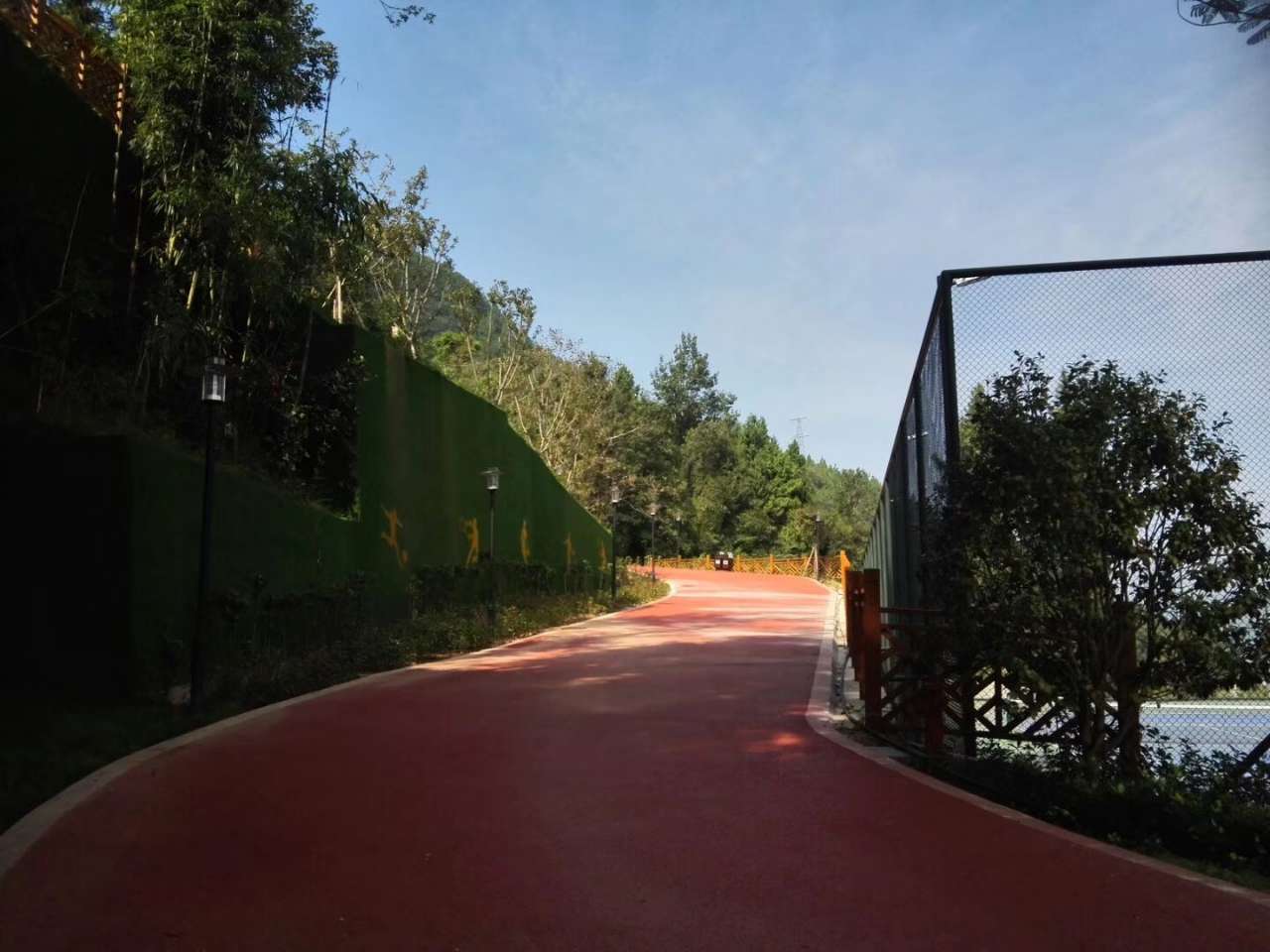 20181007_6014350_1538902376675.jpg