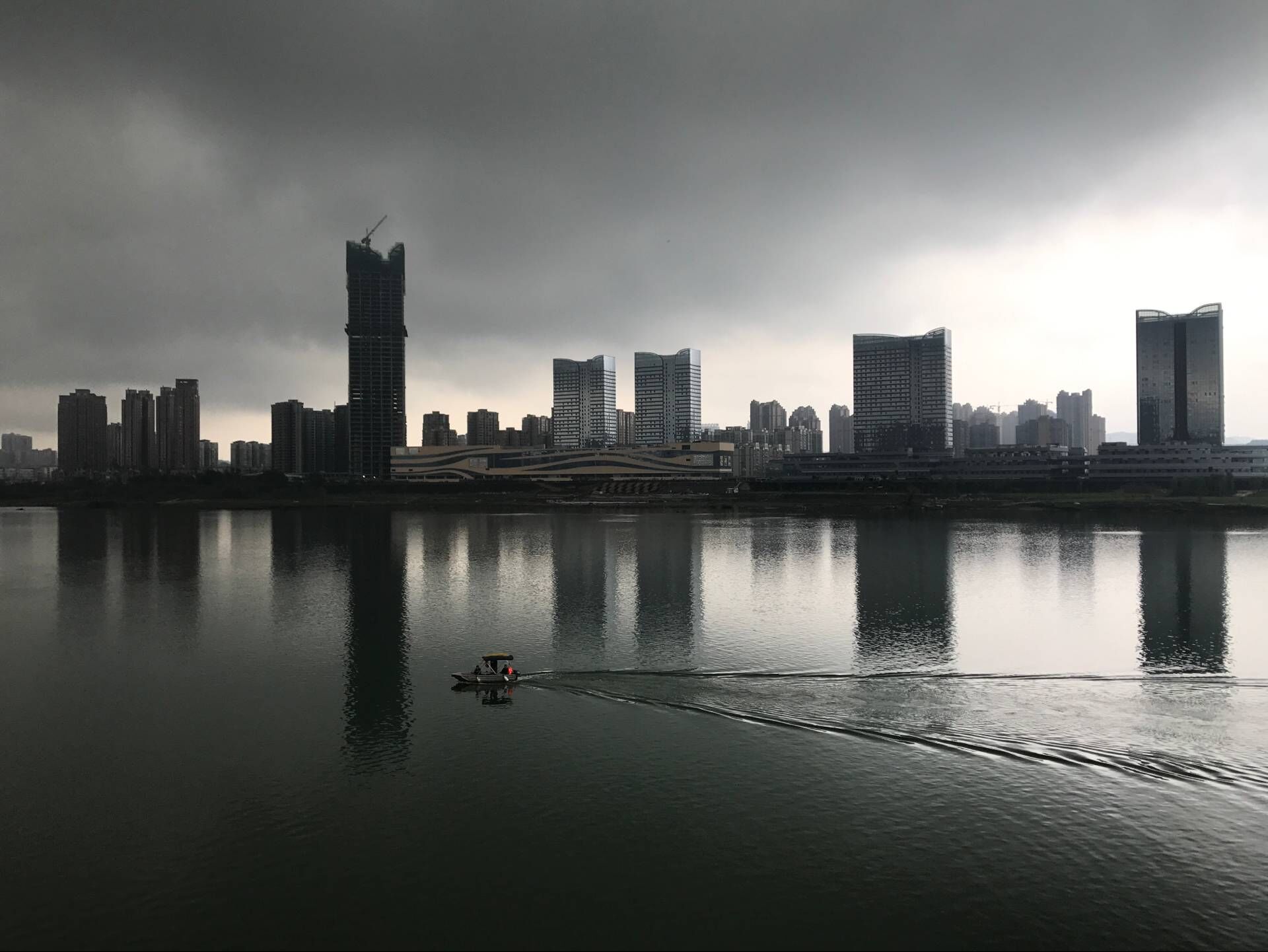 下中壩溼地公園快完工了吧