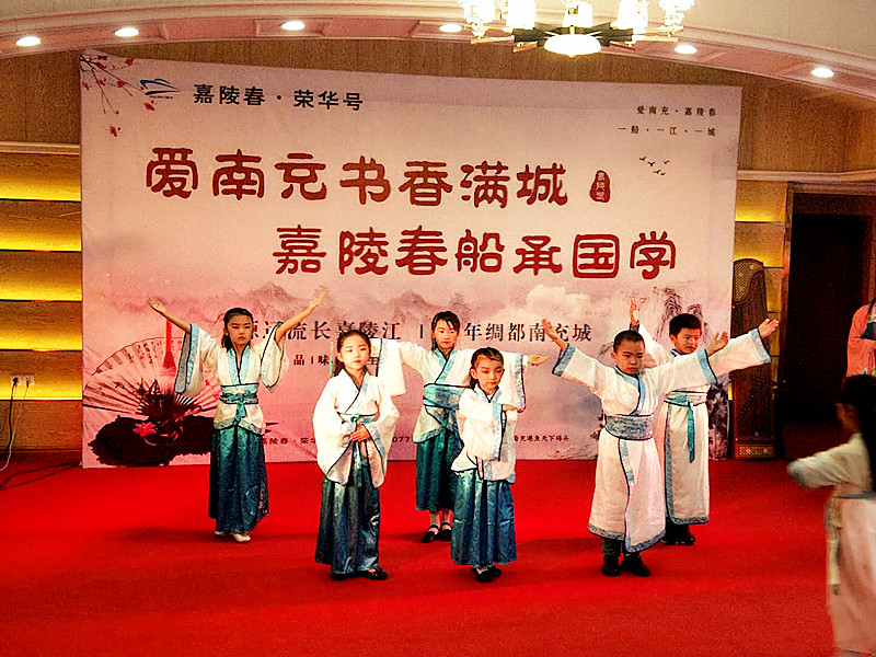 微信图片_20181007195158_副本.jpg