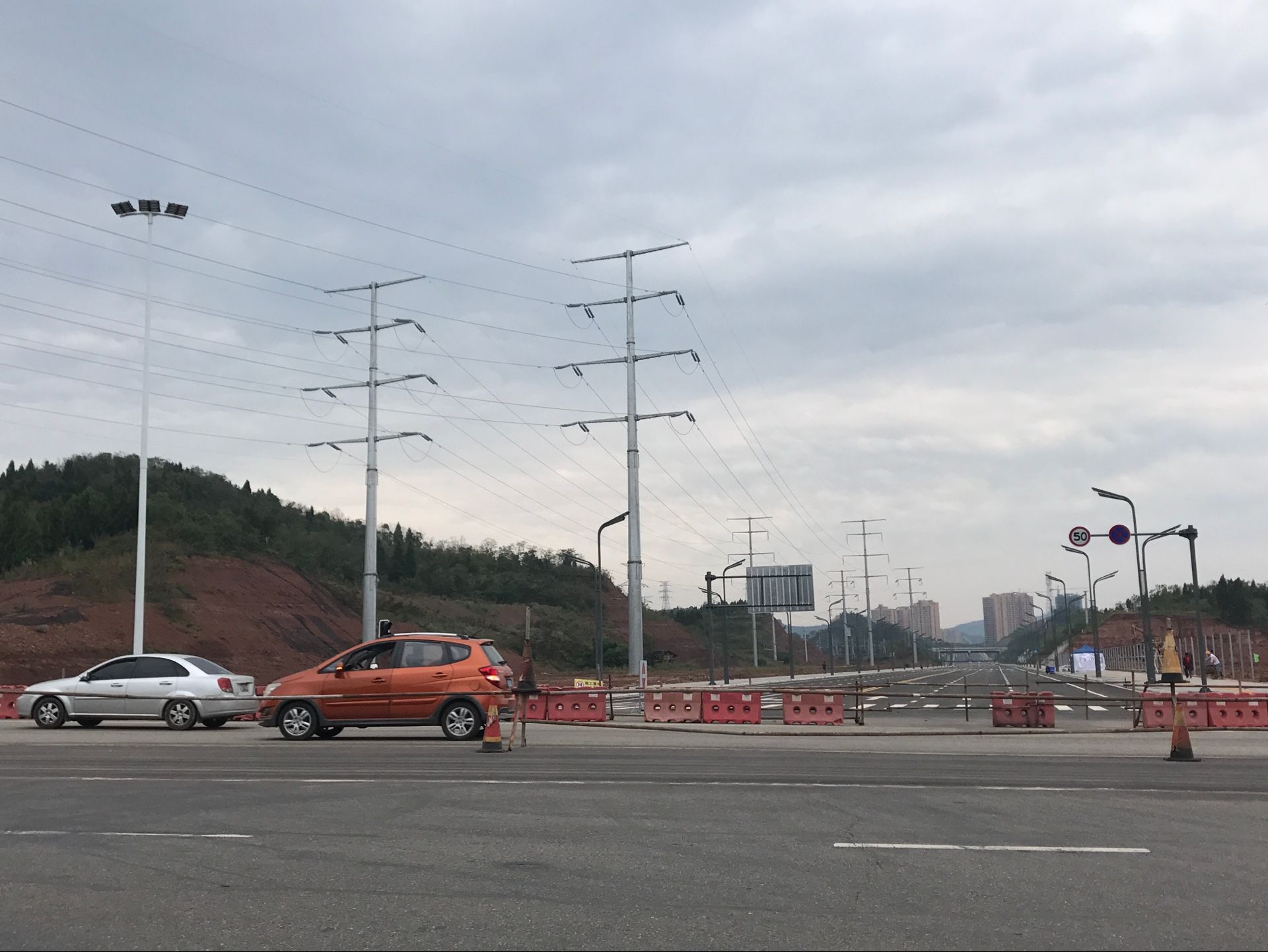 白燕大道连接燕京大道春江路的新路已经修好 什么时候通车?