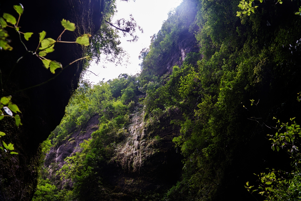 太阳沟天缝峡 (3)_副本.jpg